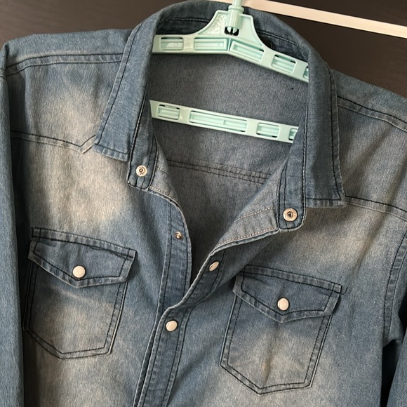 Hesher Wong Men’s Long Sleeve Denim Button Down Shirt - Picture 3 of 9